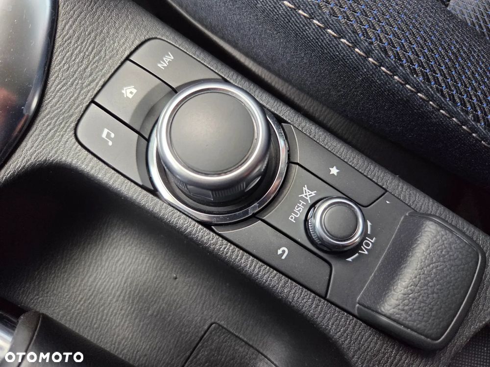 Mazda 2 SKYACTIV-G 90 Homura - 26