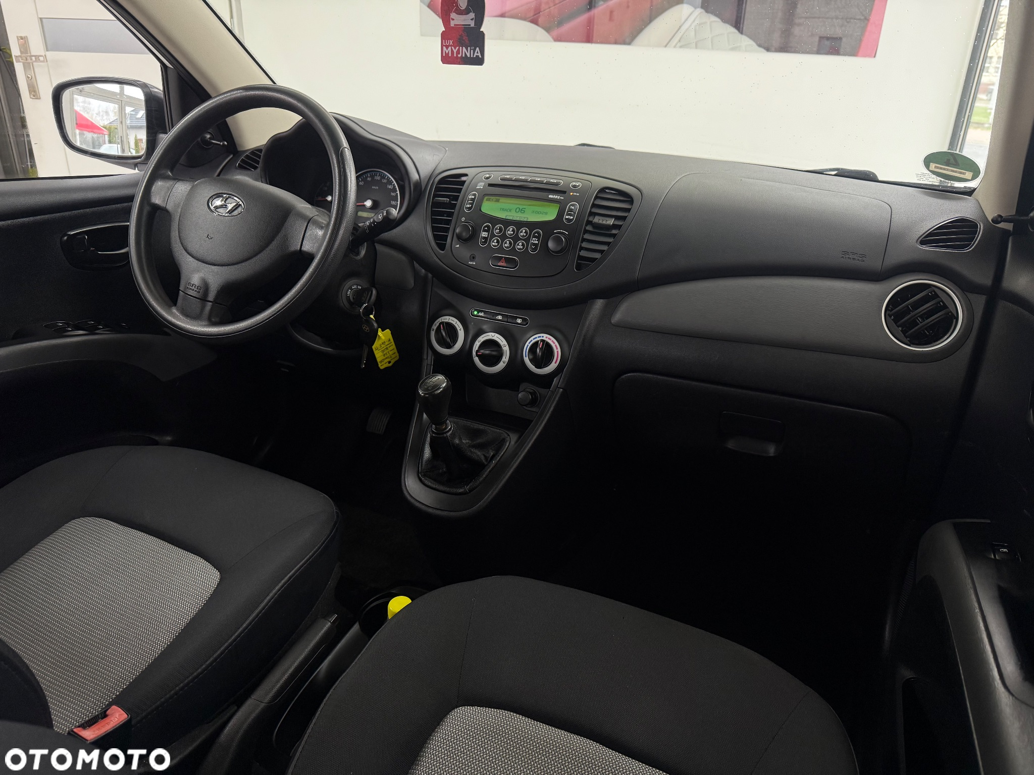 Hyundai i10 1.1 Premium - 31