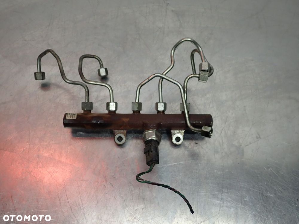 LISTWA WTRYSKOWA RENAULT CLIO III LIFT - 1