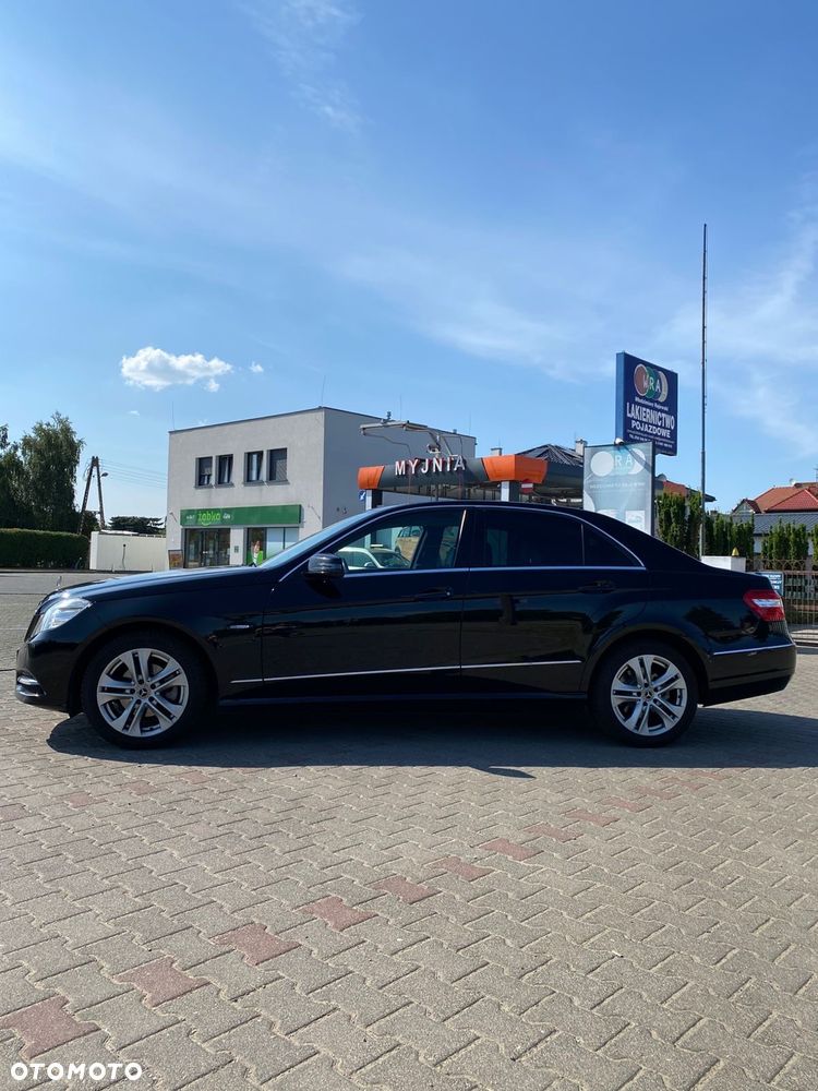 Mercedes-Benz Klasa E 220 CDI BlueEff Avantgarde - 12