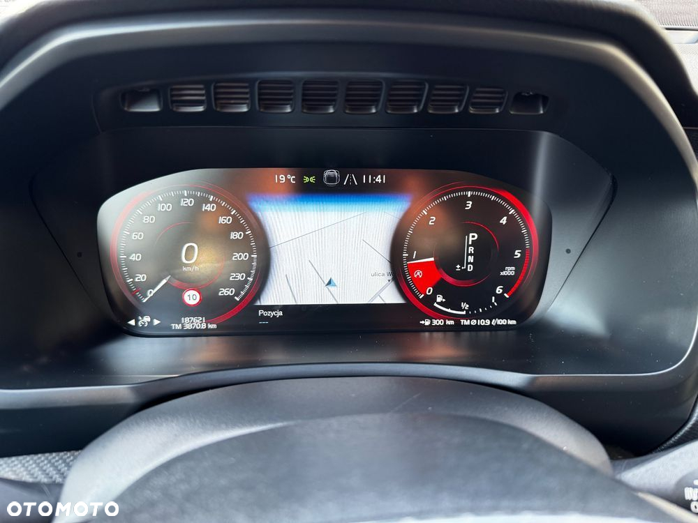 Volvo XC 90 D5 AWD R-Design - 12