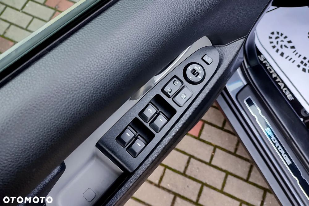 Kia Sportage 1.6 GDI L 2WD - 19