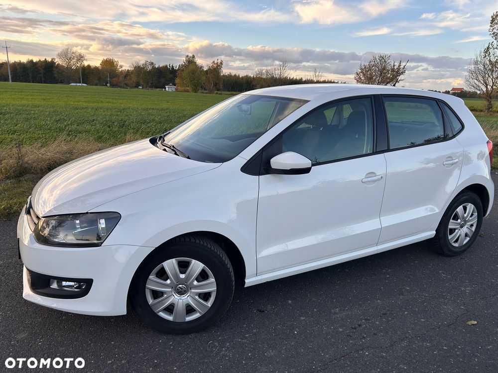 Volkswagen Polo 2011 photo 2