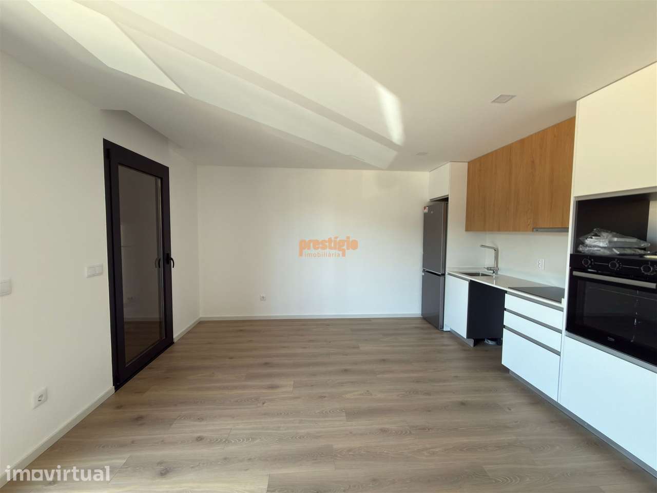 Apartamento T1 Venda em Este (São Pedro e São Mamede),Braga - Grande imagem: 3/15