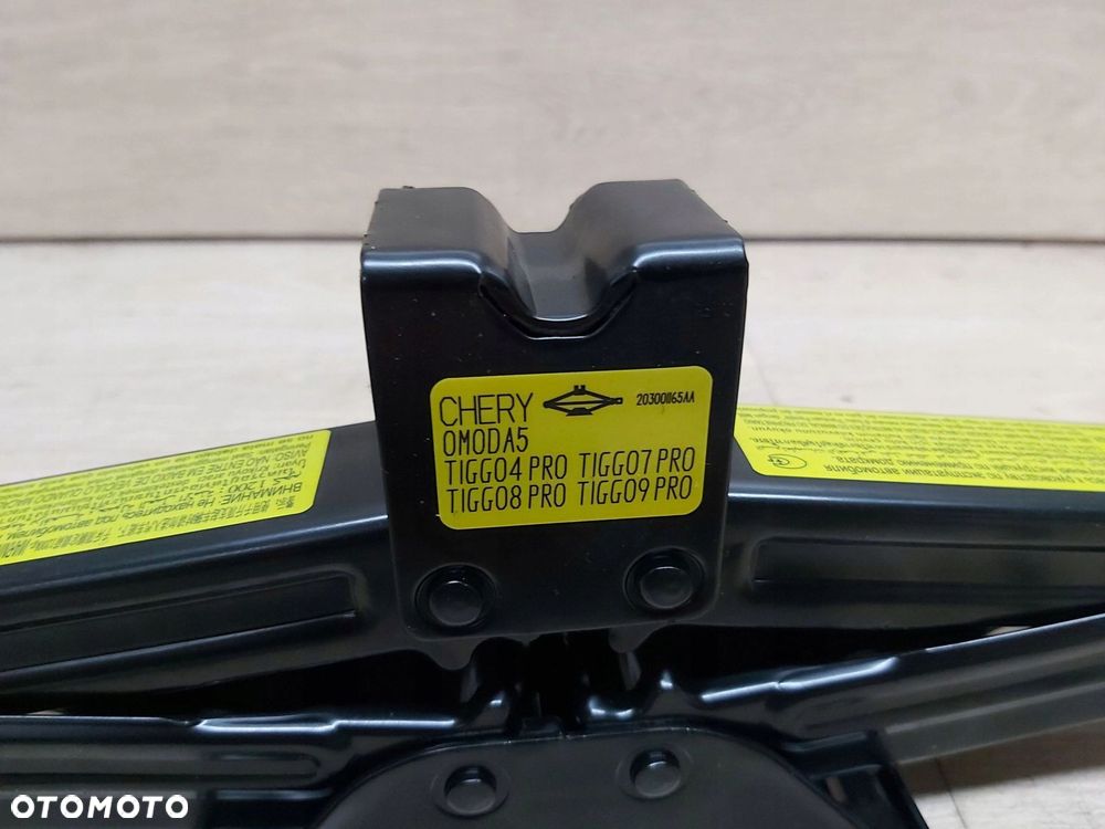 OMODA 5 E5 C5 lewarek podnośnik klucz trójkąt Tiggo 5 Tiggo 6 8 9 Chery - 4