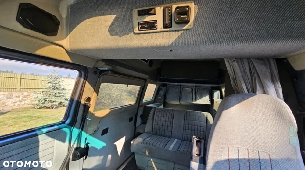 Volkswagen Transporter - 12