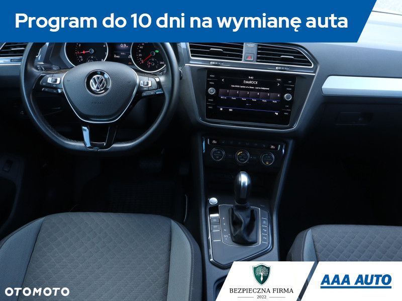 Volkswagen Tiguan - 9