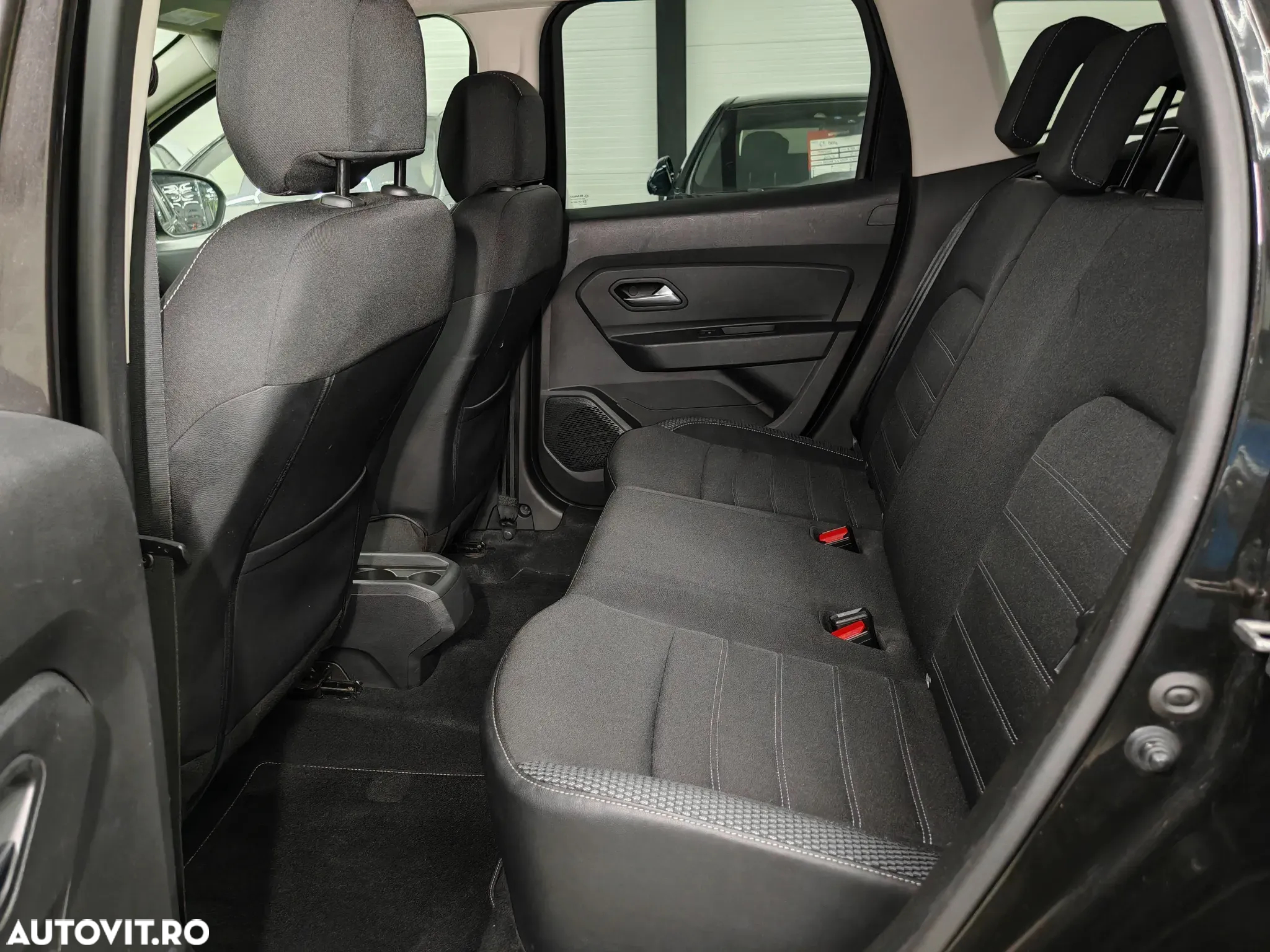 Dacia Duster SCe 115 2WD Prestige - 11