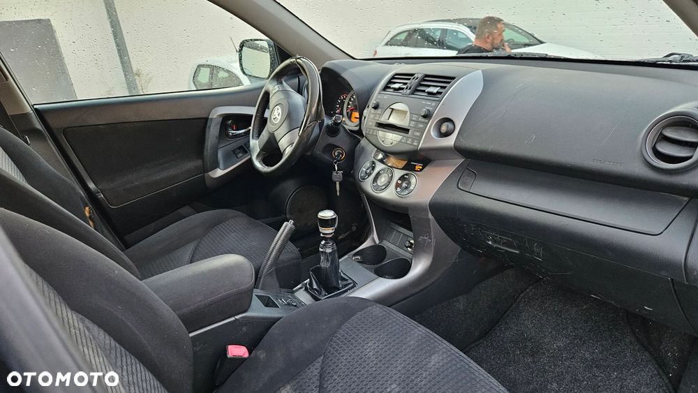 Toyota RAV4 2.2 D-4D Prestige - 6