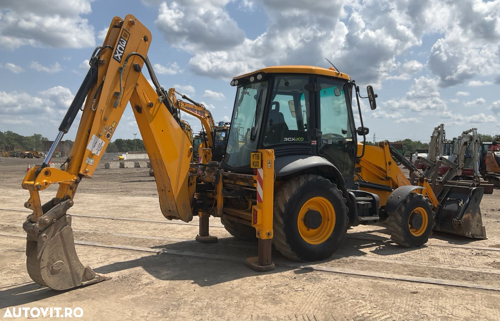 JCB 3CX Buldoexcavator - 3