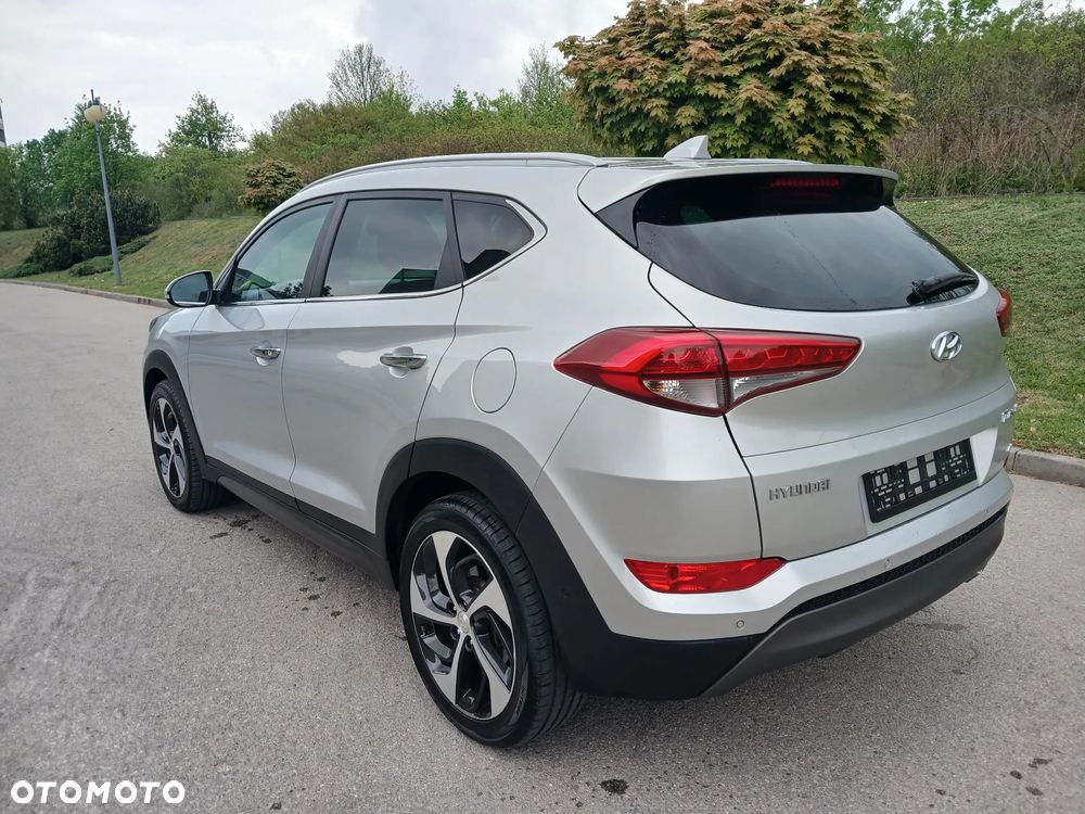 Hyundai Tucson 2.0 CRDI 4WD Automatik Premium - 3