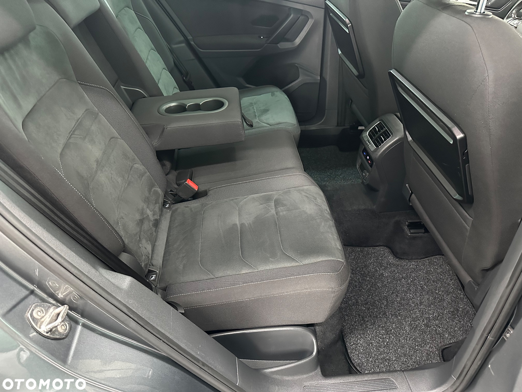 Volkswagen Tiguan - 32