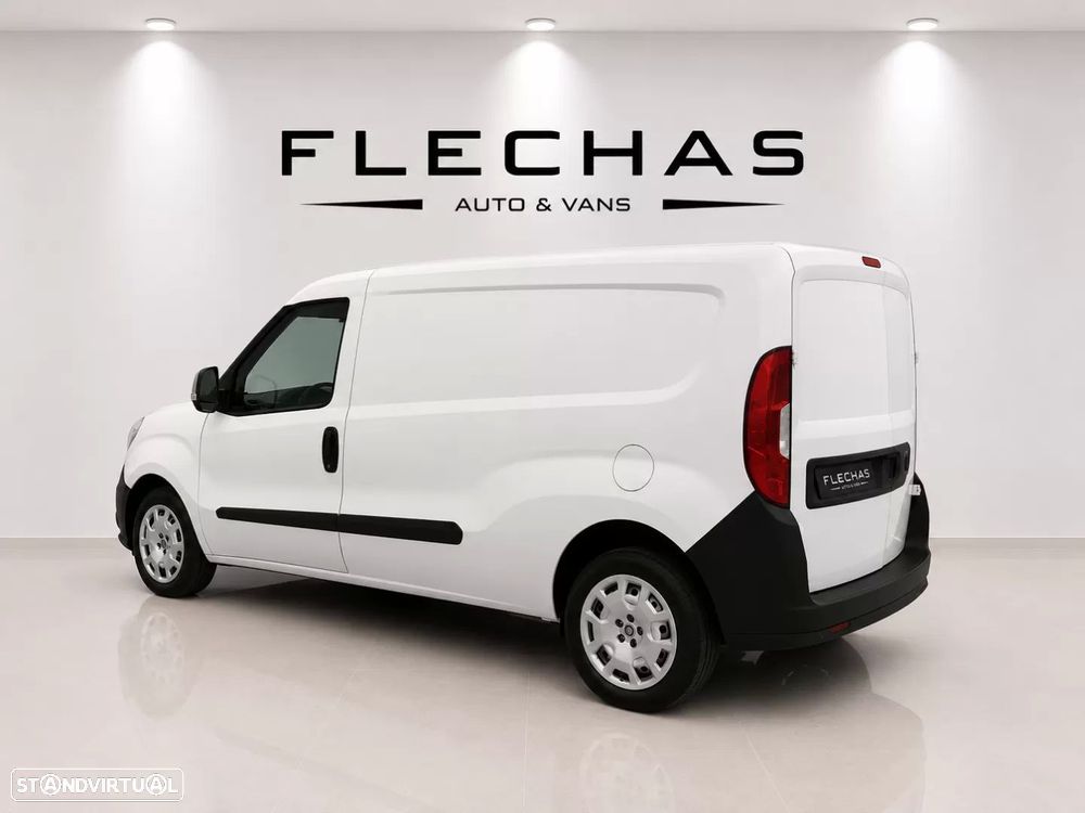 Fiat doblo maxi 3 lugares - 2