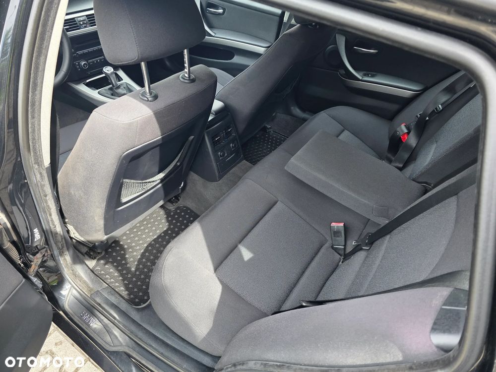 BMW Seria 3 320d DPF - 11