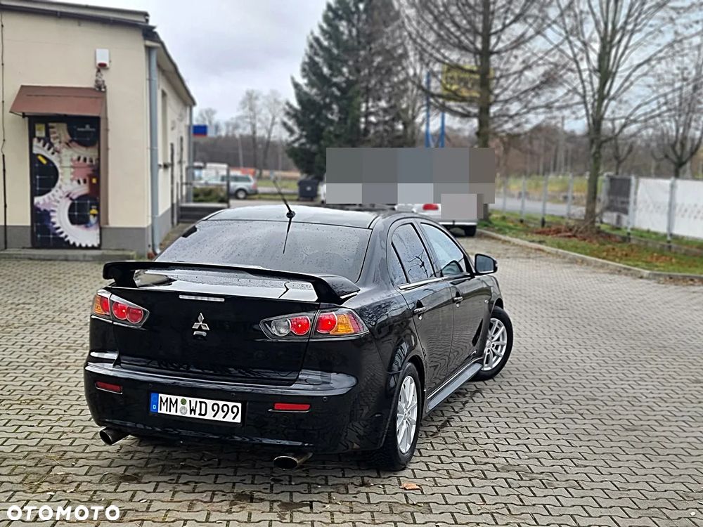 Mitsubishi Lancer - 12