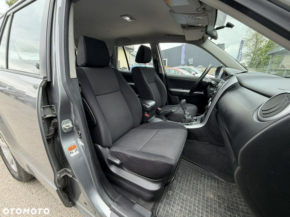 Suzuki Grand Vitara - 22