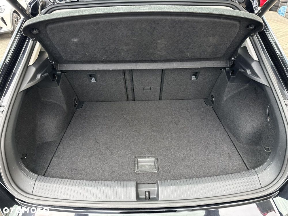 Volkswagen T-Roc - 33