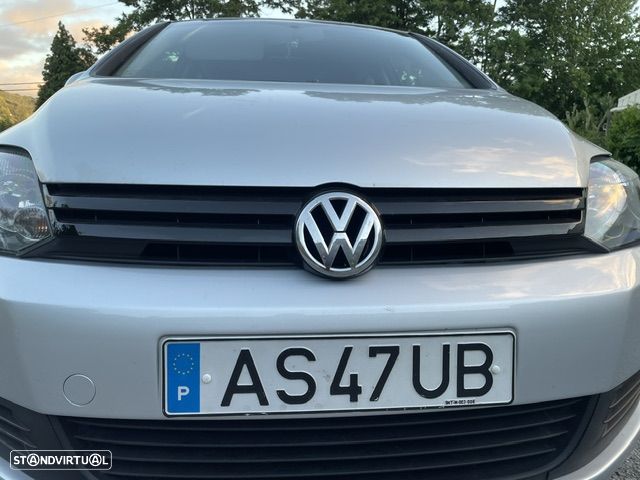 VW Golf Plus 1.6 TDi Confortline DSG - 29