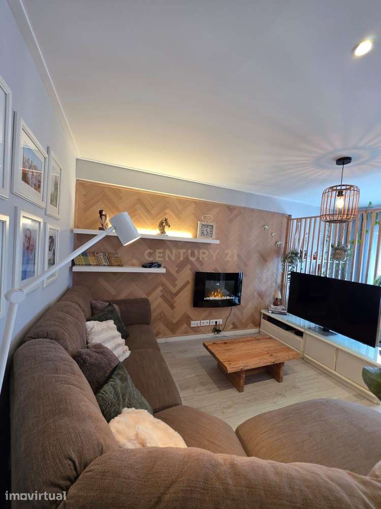 Apartamento T2 | Remodelado | Belas - Grande imagem: 3/28