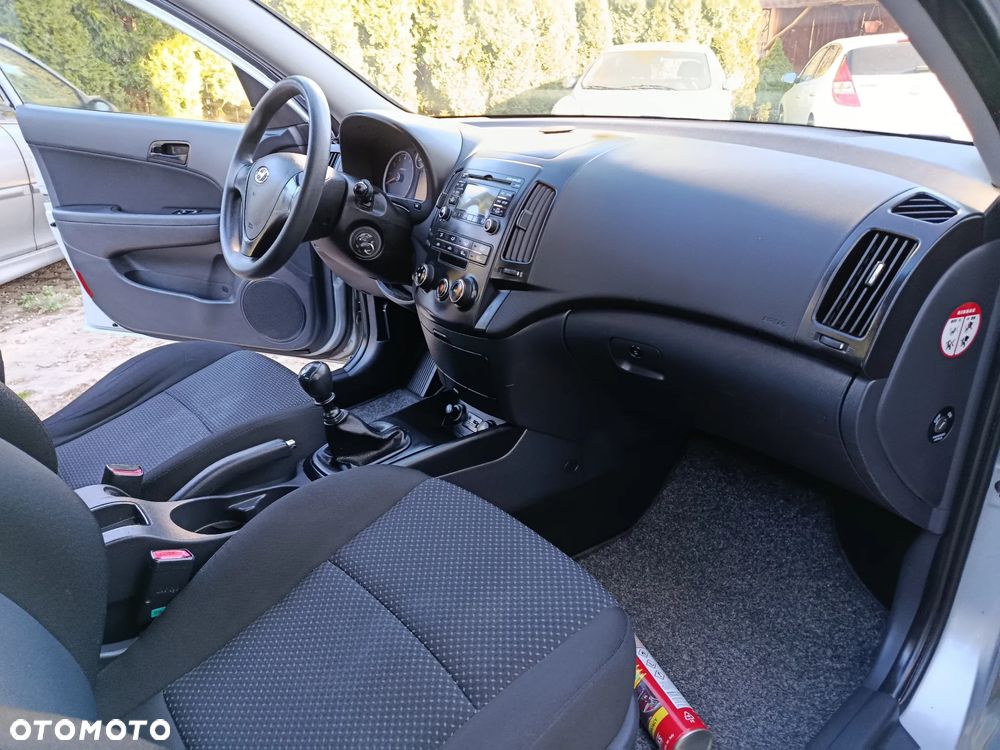 Hyundai i30 1.4 Blue Comfort - 32