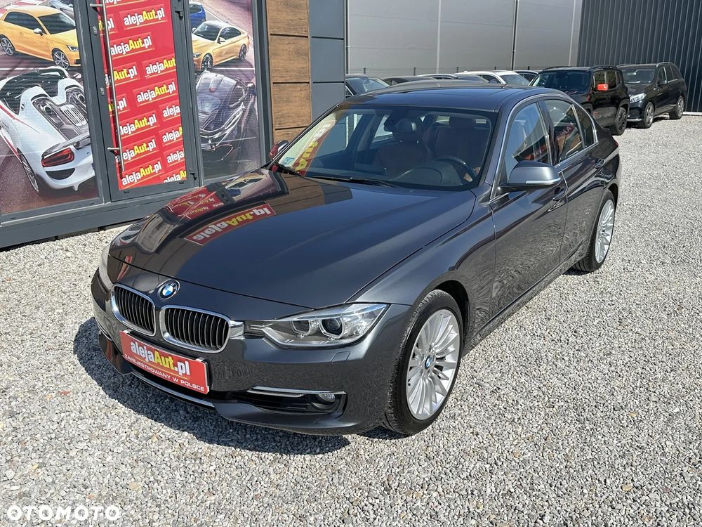 BMW Seria 3 335i xDrive Luxury Line - 3