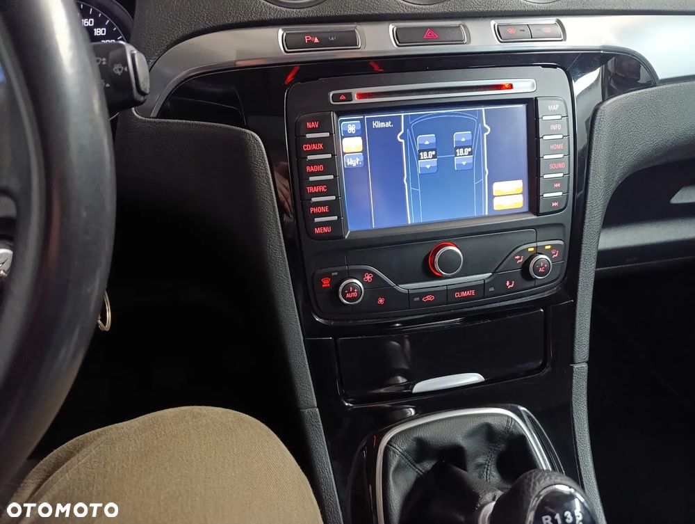 Ford S-Max 2.0 TDCi DPF Titanium - 26
