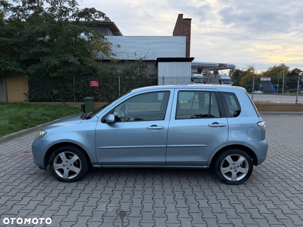 Mazda 2 - 3