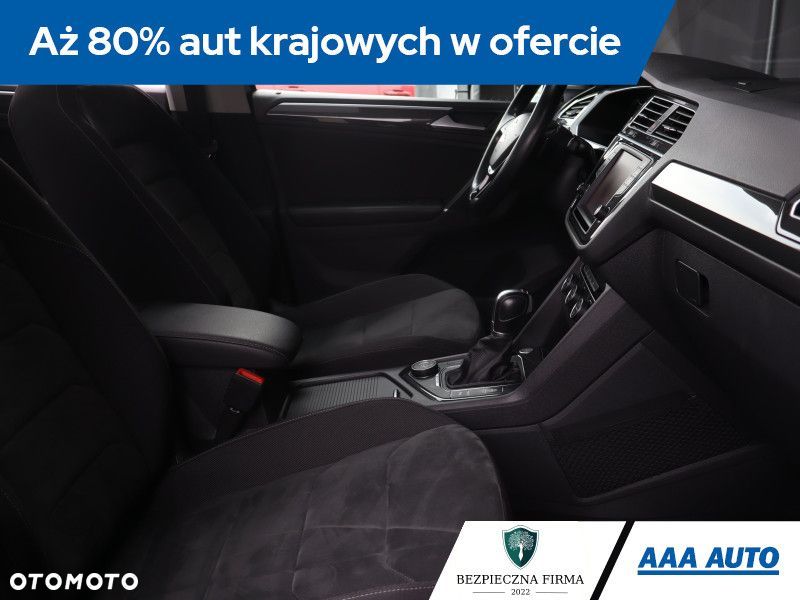 Volkswagen Tiguan - 11