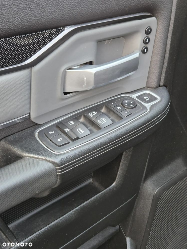 RAM 2500 - 10