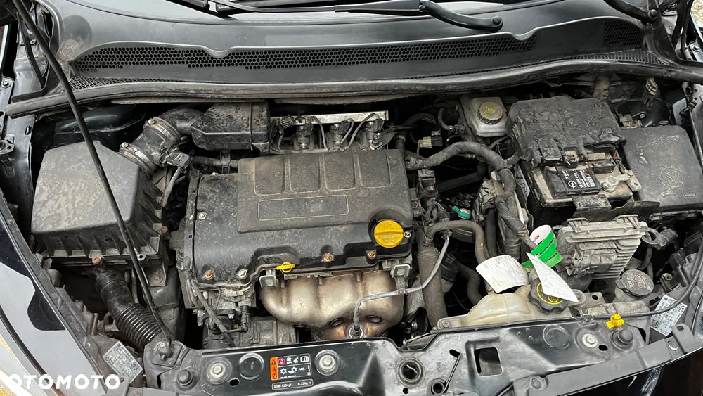 Opel Corsa 1.4 Enjoy - 15