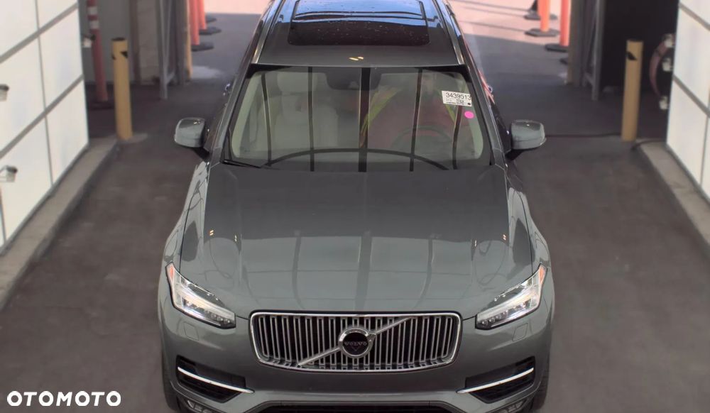 Volvo XC 90 - 26