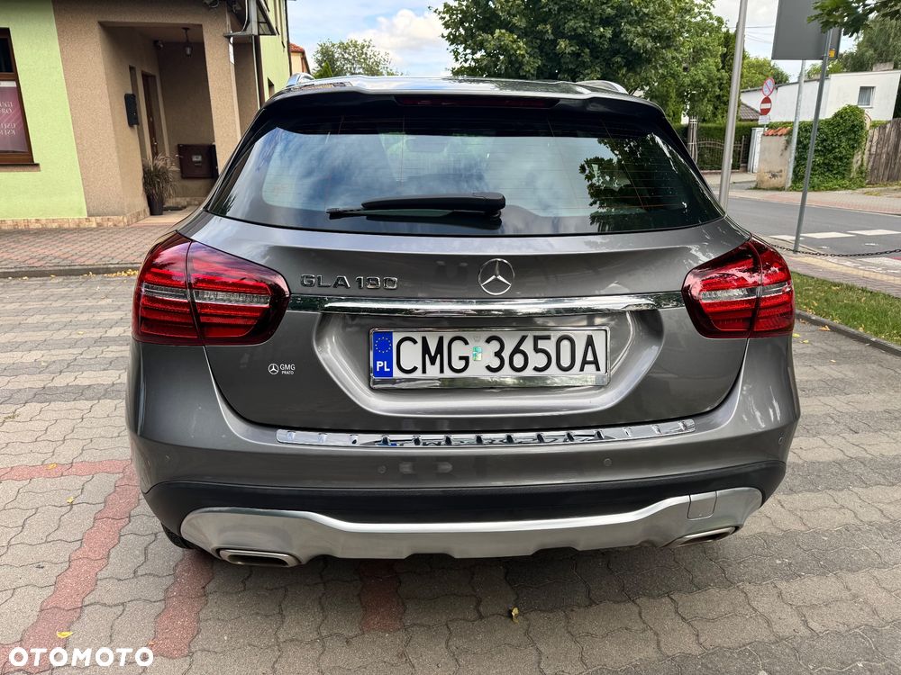 Mercedes-Benz GLA 180 7G-DCT Style - 4