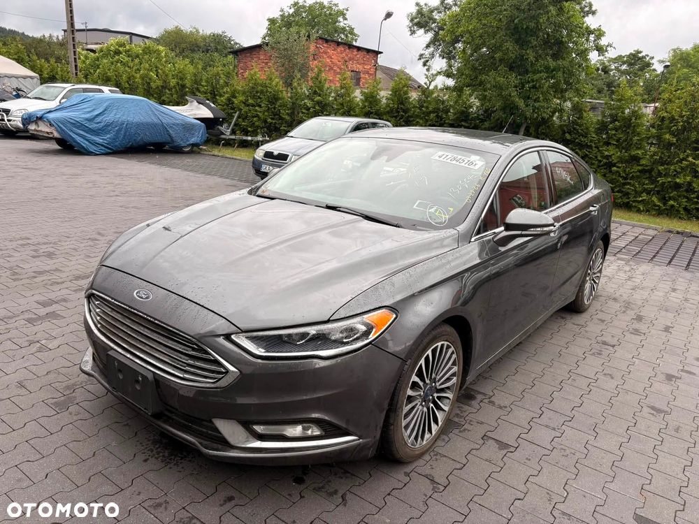 Ford Fusion - 1
