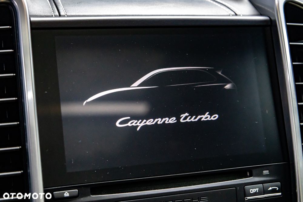 Porsche Cayenne - 24
