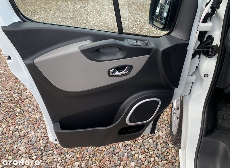 Renault Trafic L2H1 6cio osobowy Brygadowy DOKA Homologacja cięż. N1 FVAT23 Duża Ładowność 972kg - 30