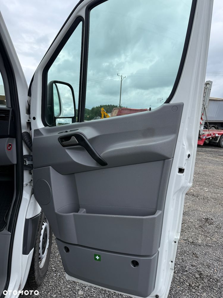 Volkswagen Crafter - 12