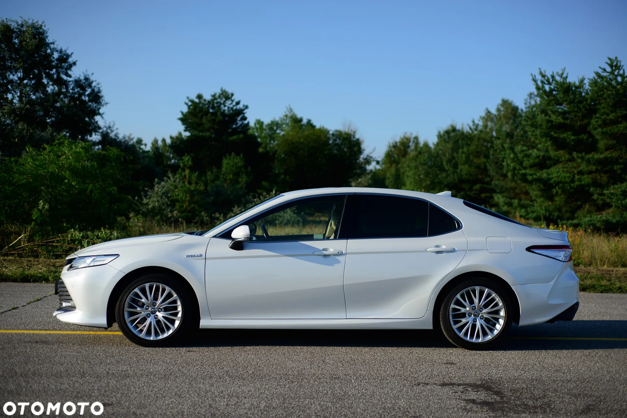 Toyota Camry 2.5 Hybrid Executive CVT - 12