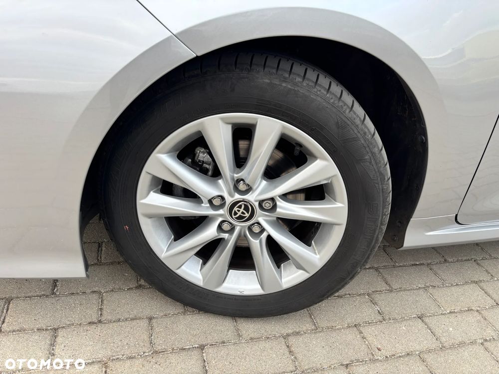 Toyota Corolla 1.8 Hybrid Executive - 17