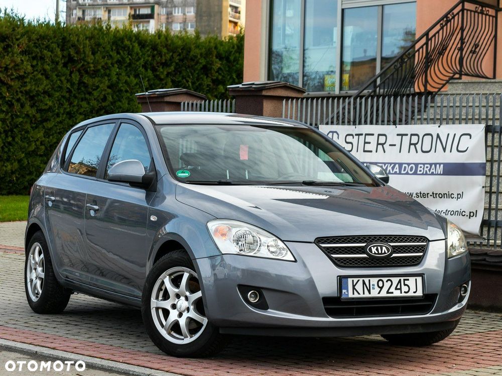 Kia Ceed 1.4 CVVT Attract - 2