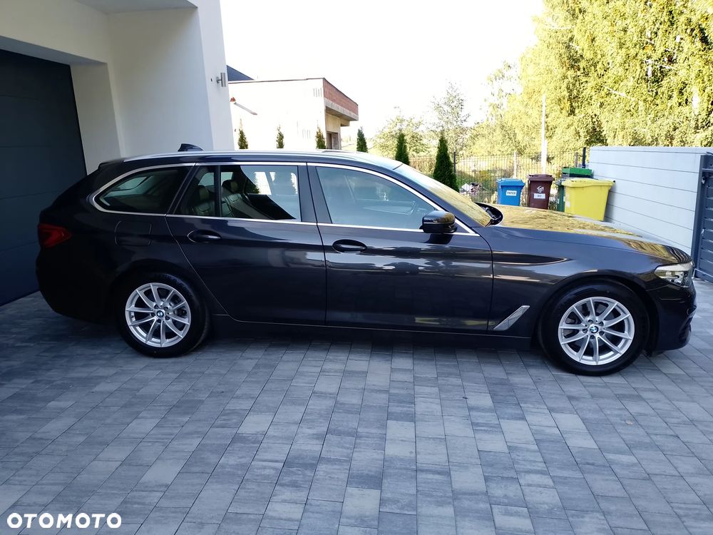 BMW Seria 5 2018 photo 4