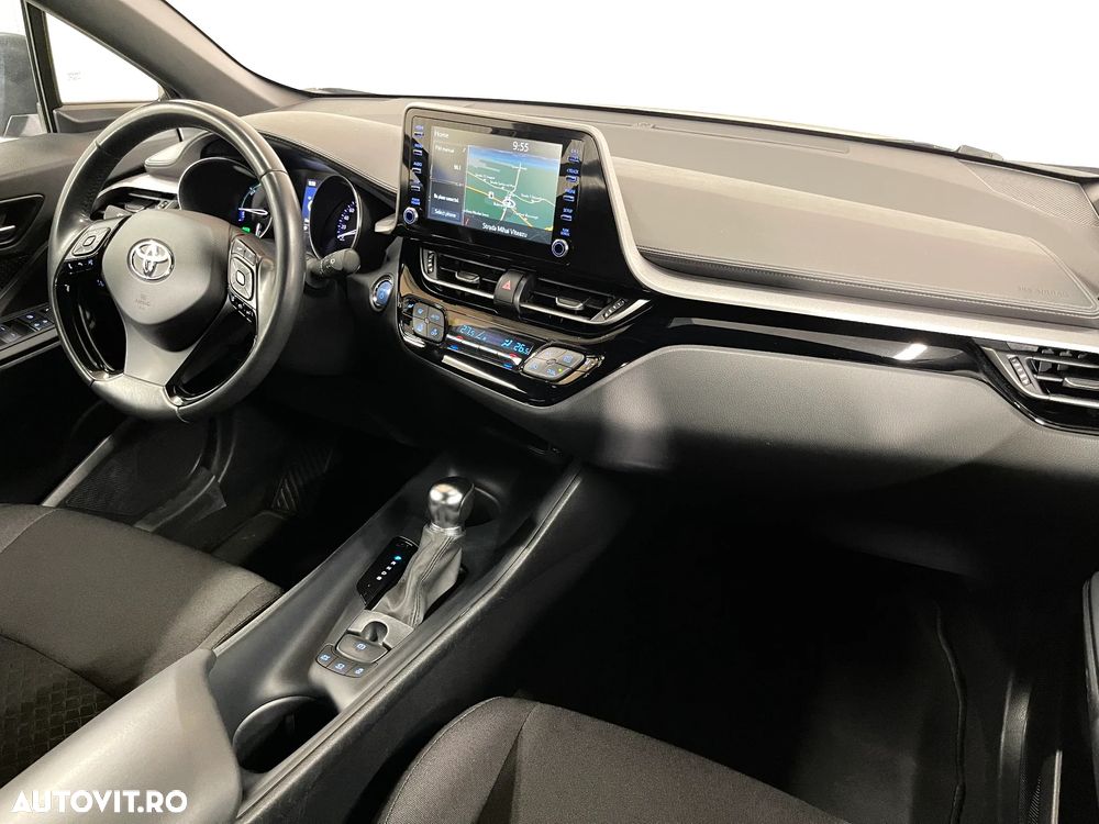 Toyota C-HR - 8