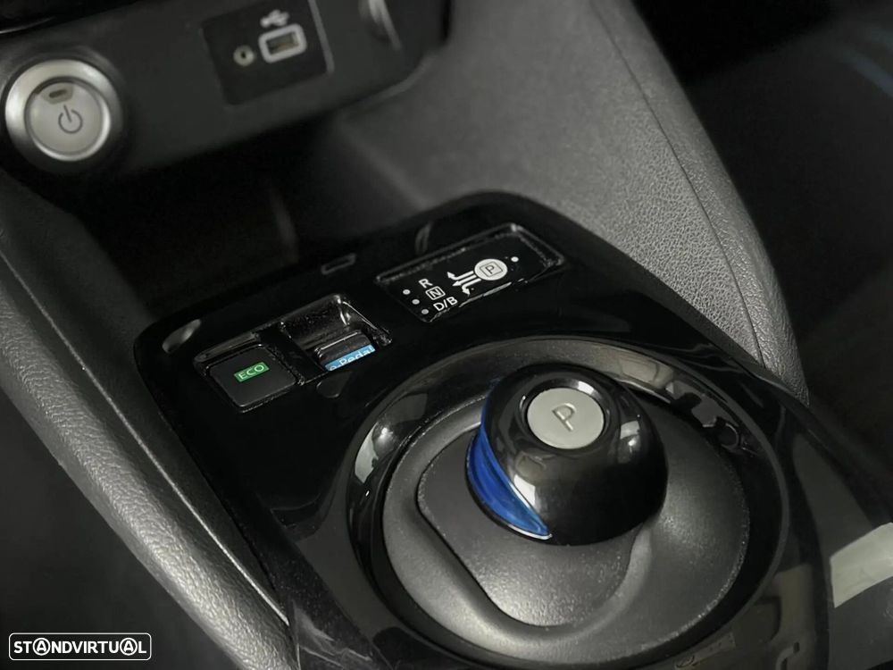 Nissan Leaf - 9