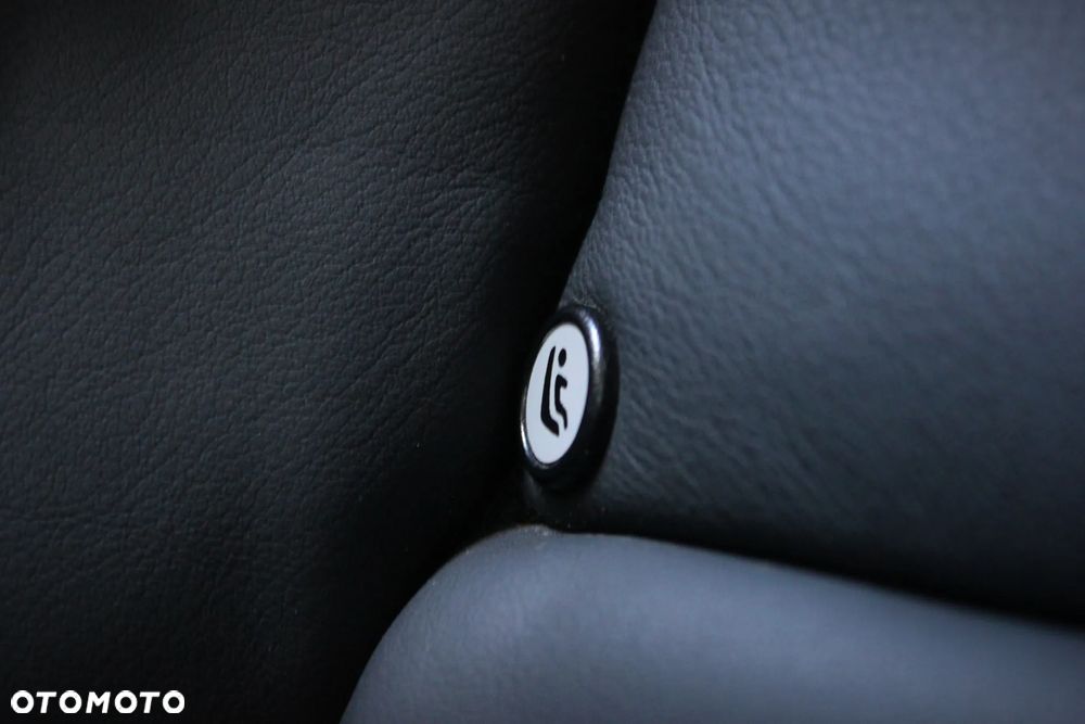 Mercedes-Benz Klasa S 500 7G-TRONIC - 32