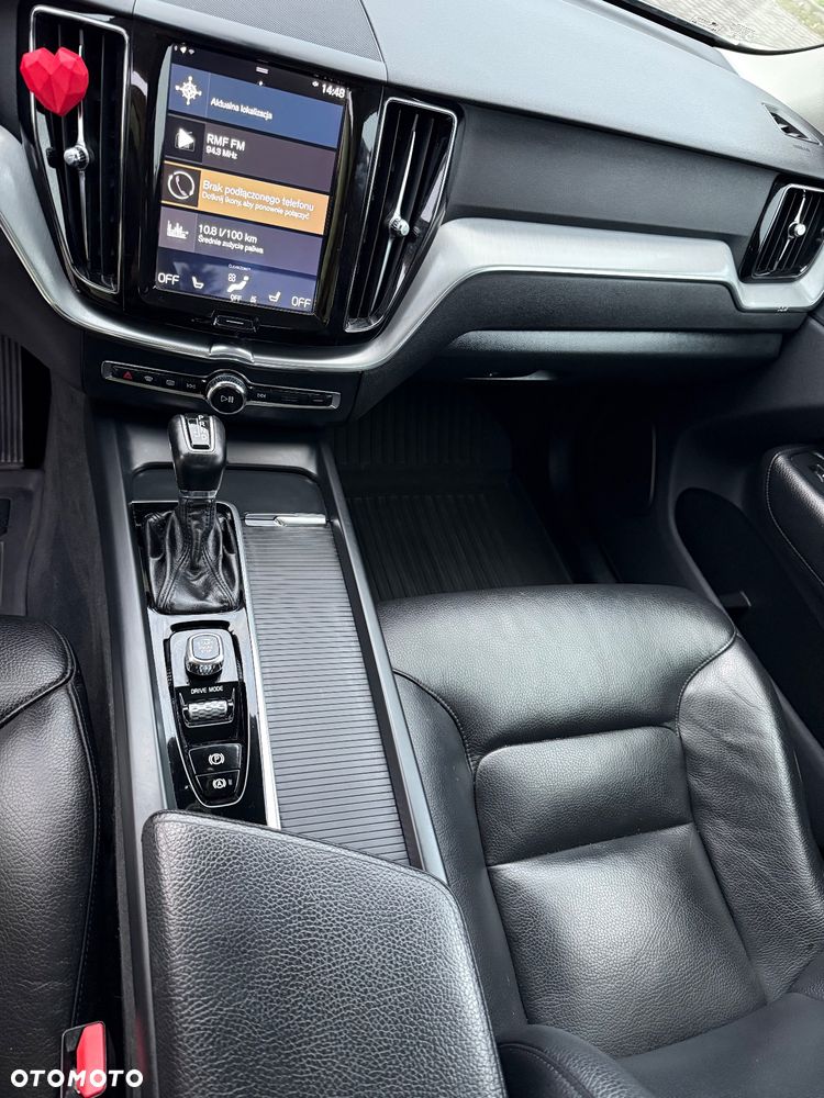 Volvo XC 60 T5 Geartronic Momentum Pro - 9