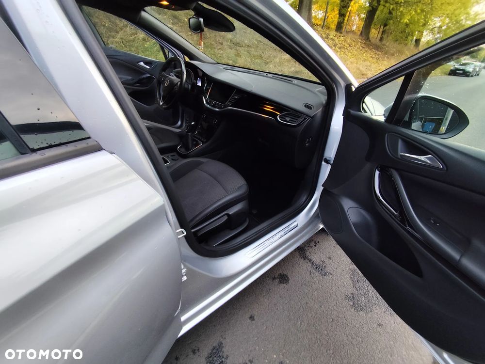 Opel Astra 1.6 CDTI Sport - 18