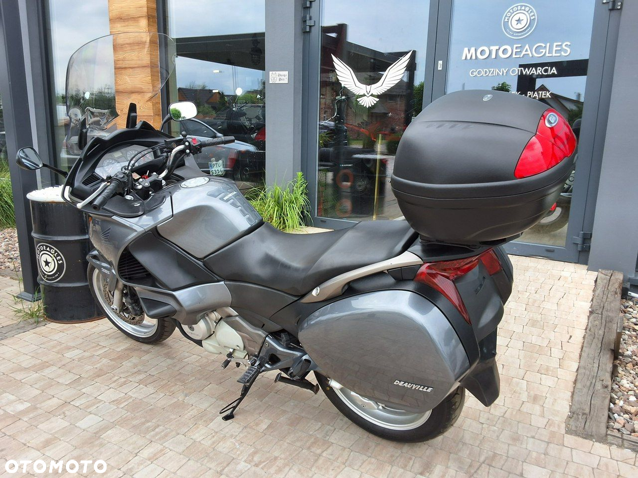 Honda NT - 11