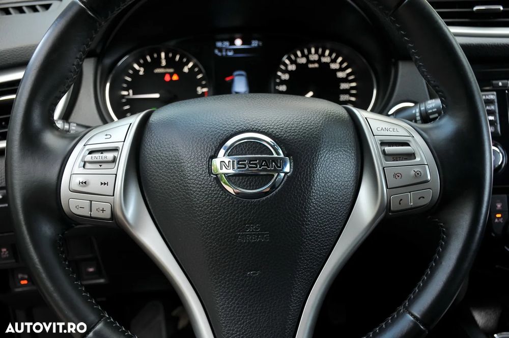 Nissan Qashqai 1.6 DCI TEKNA - 16