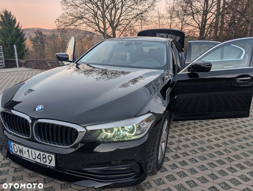 BMW Seria 5 520d xDrive - 4