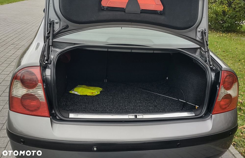 Volkswagen Passat - 6