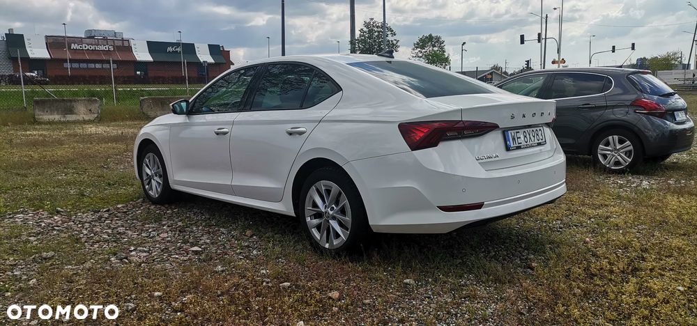 Skoda Octavia 2.0 TDI Ambition DSG - 10